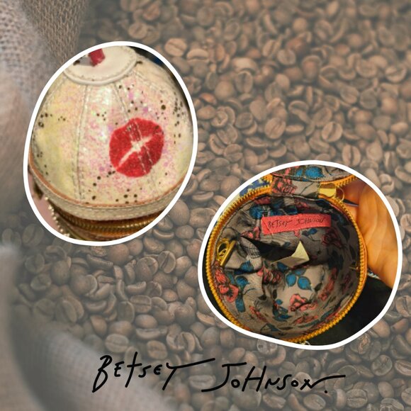 VERY RARE EUC Betsey Johnson Pumpkin Spice Crossbody Bag - Picture 4 of 4